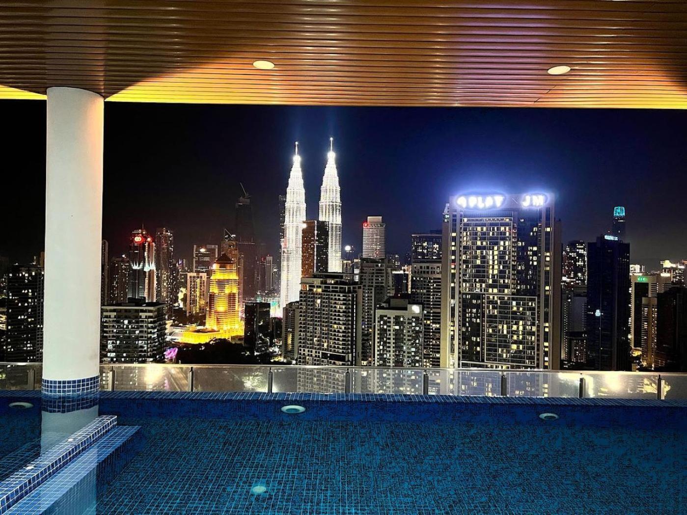 The Luxe Suites Klcc By Cozy Stay Куала-Лумпур Екстер'єр фото