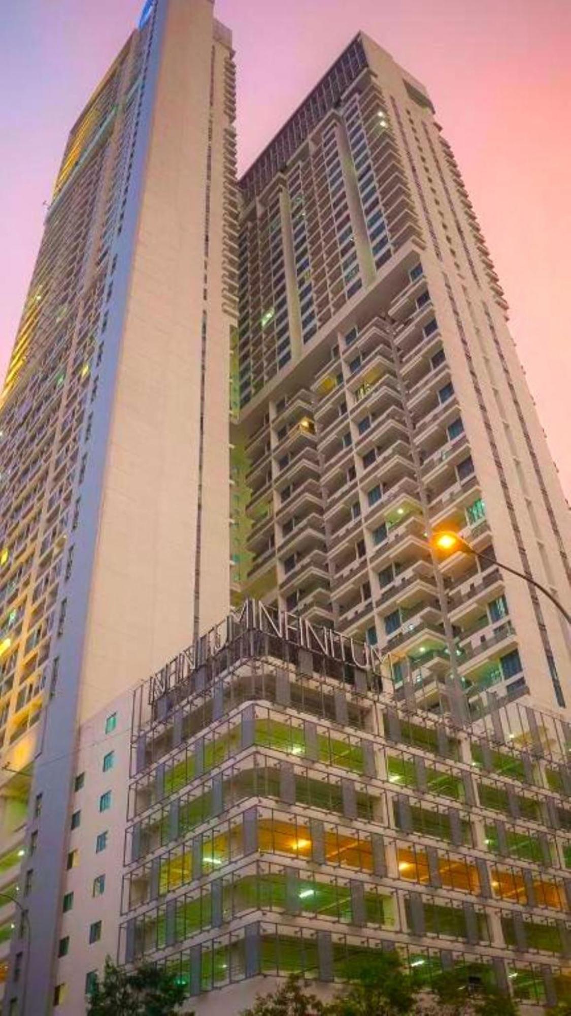 The Luxe Suites Klcc By Cozy Stay Куала-Лумпур Екстер'єр фото